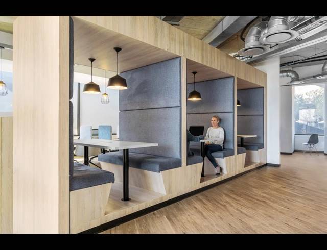 15M² OFFICE TO LET IN WATERFALL